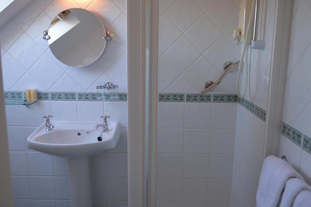 Cornerstones B&B Moyard Chambre photo